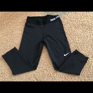 Nike Pro dri-fit Capri size large